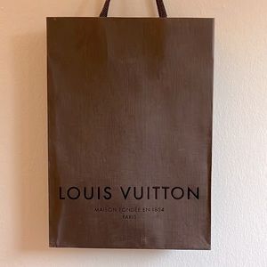 Louis Vuitton paper shopping bag